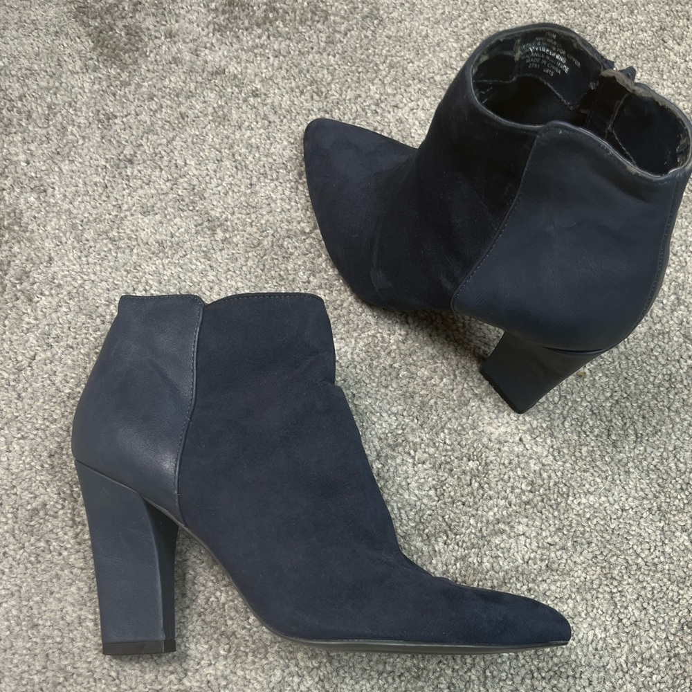 Navy Ankle Boots Smooth and Suede Leather Size 7.5 Nine West